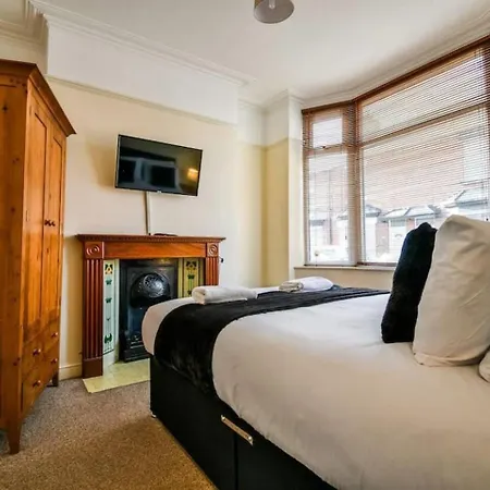 Fitzwilliam House -3 Bedrooms - Sleeps 5